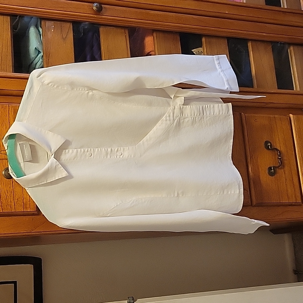 Liz Claiborne Collection linen Blouse